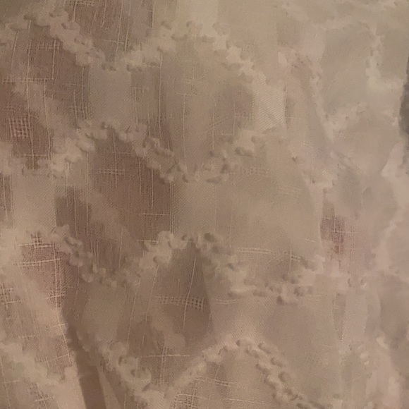 Sheer 3/4 sleeve Top - Picture 2 of 3